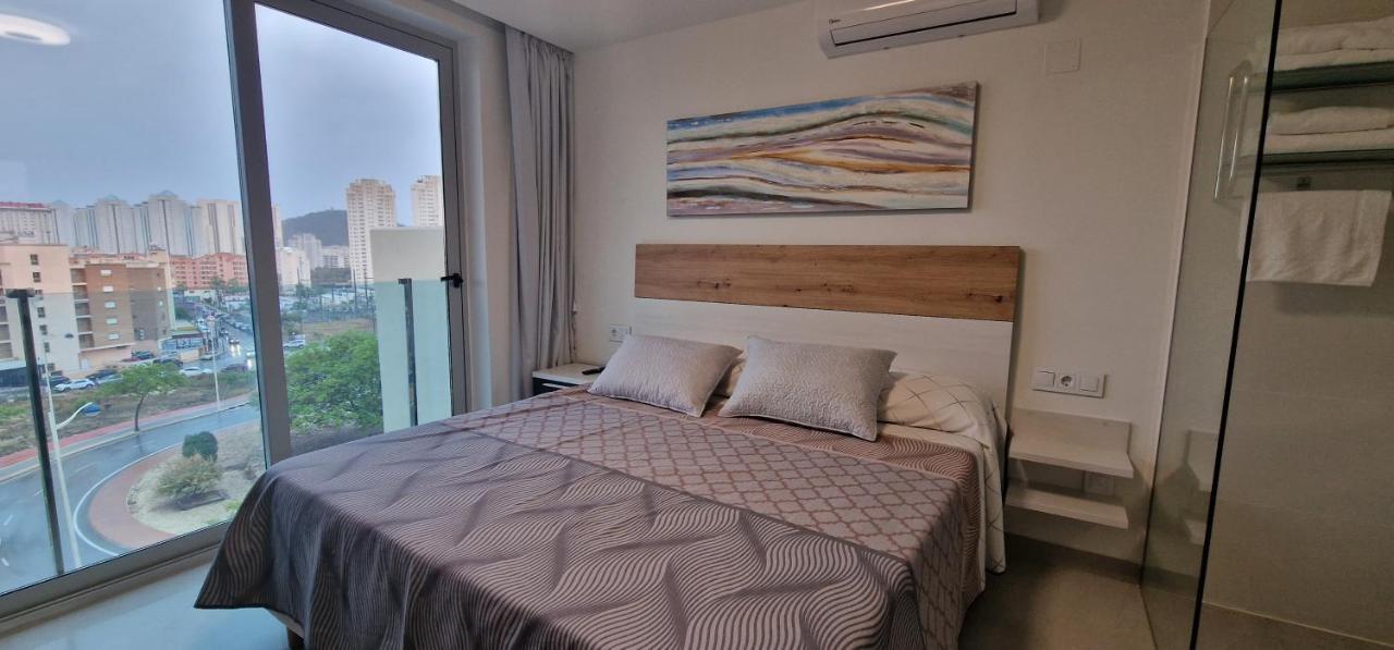 פינסטראט Apartamentos Oasis De La Cala מראה חיצוני תמונה
