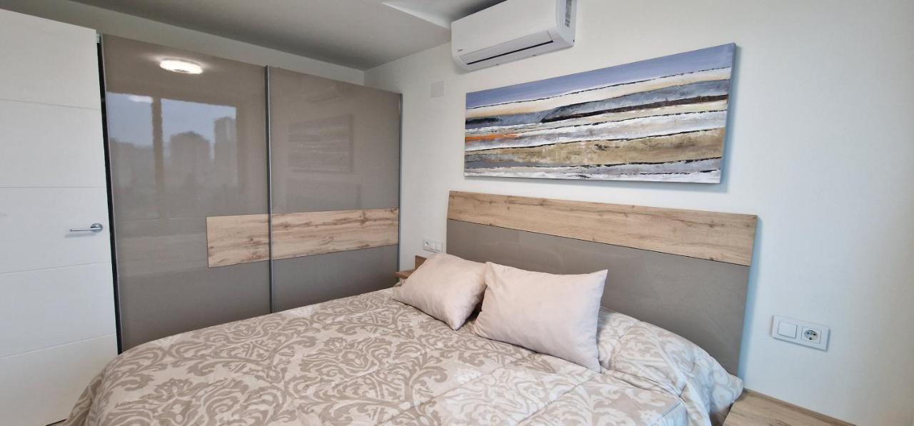 פינסטראט Apartamentos Oasis De La Cala מראה חיצוני תמונה